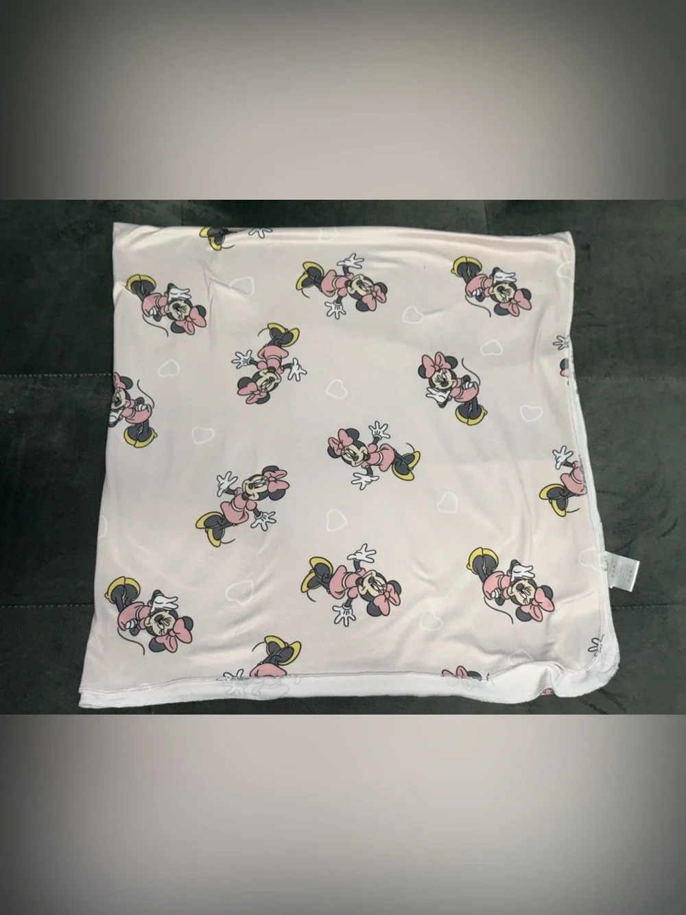 Disney Baby Minnie Mouse 40” x 37” Pink Stretchy Baby Blanket
